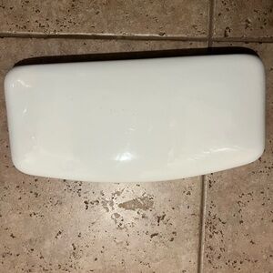 Universal Rundle 4471/4474 White Porcelain Toilet Tank Lid